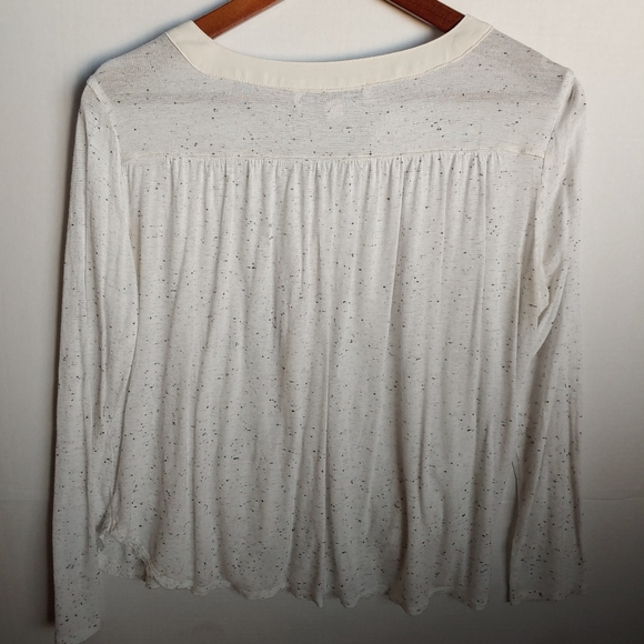 Ann Taylor Loft henley speckled blouse Size medium - Picture 2 of 5